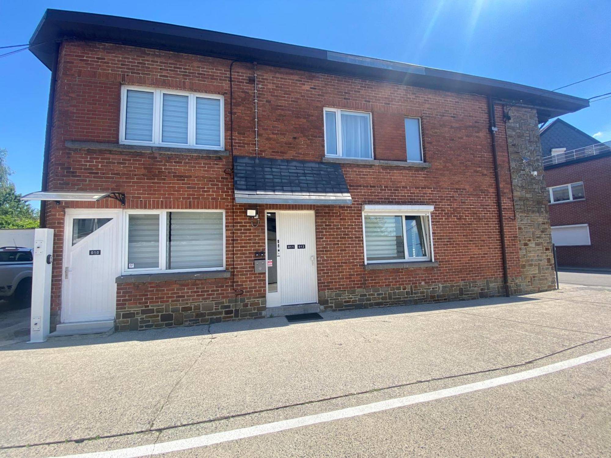 1-C Superbe Appartement Tres Calme Et Bien Decore Charleroi Luaran gambar